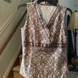 Croft&Barrow Brown/Faint Pink Shirt Small 16”W x 22”L